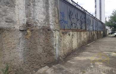 Imagem: O terreno possui 393m² de Área e está localizado em Jardim