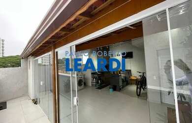 Imagem: O apartamento possui 2 Dormitórios, 1 Banheiro, 2 Vagas na