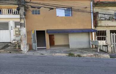 Imagem: A casa possui 1 Dormitório, 1 Banheiro, 40m² de Área e está