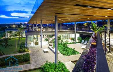 Imagem: O terreno possui 830m² de Área e está localizado em Recanto