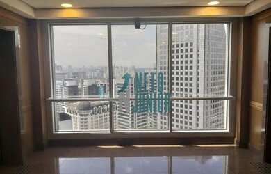 Imagem: O depósito possui 5 Vagas na garagem, 372m² de Área e está