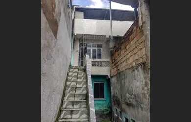 Imagem: A casa possui 2 Dormitórios, 1 Banheiro e 2m² de Área e está