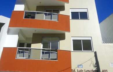 Imagem: O apartamento possui 1 Dormitório, 1 Banheiro, 1 Vaga na garagem