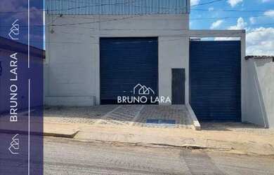 Imagem: O depósito para alugar possui 5 Vagas na garagem e 340m² de