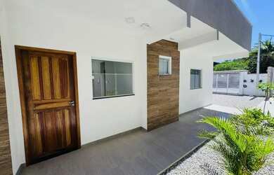 Imagem: A casa possui 2 Dormitórios, 1 Banheiro, 1 Vaga na garagem