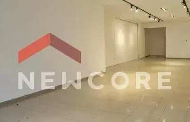 Imagem: O depósito possui 5 Vagas na garagem e 437m² de Área e está