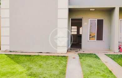 Imagem: A casa em condomínio possui 2 Dormitórios, 1 Banheiro, 2 Vagas