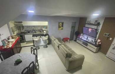 Imagem: A casa possui 3 Dormitórios, 2 Banheiros e está localizado