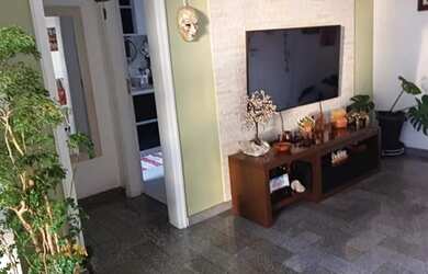 Imagem: O apartamento possui 1 Dormitório, 2 Banheiros, 1 Vaga na garagem