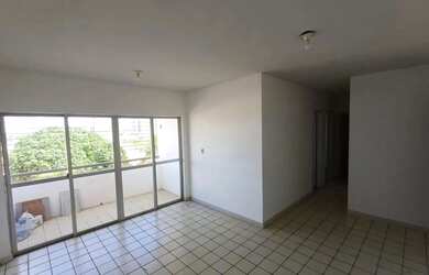 Imagem 9: Edifício Camboriú - CASA CAIADA - PRÓXIMO PRAÇA DA BiBLIA VARANDA...