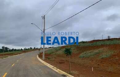 Imagem: O terreno possui 306m² de Área e está localizado em Centro