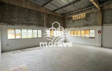 Imagem: O depósito possui 1300m² de Área e está localizado em Olaria