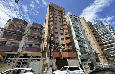 Imagem: O apartamento possui 3 Dormitórios, 1 Banheiro, 1 Vaga na garagem