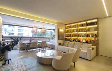 Imagem: O apartamento possui 3 Dormitórios, 3 Banheiros, 2 Vagas na