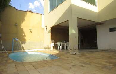 Imagem: Casa à venda, 5 quartos, 1 suíte, 2 vagas, PARQUE XANGRILA