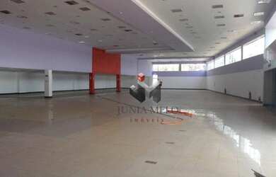 Imagem: O depósito possui 5 Vagas na garagem, 2.781m² de Área e