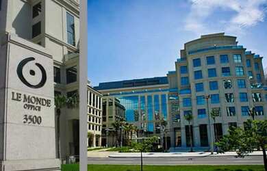 Imagem: O depósito possui 4 Vagas na garagem, 136m² de Área e está