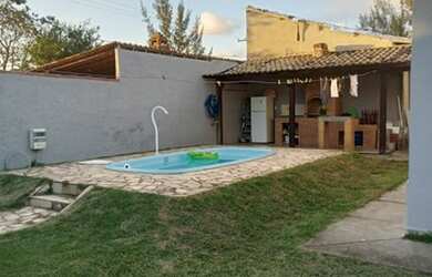 Imagem: A casa possui 2 Dormitórios, 2 Banheiros, 5 Vagas na garagem