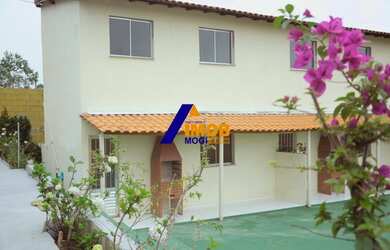 Imagem: A casa possui 2 Dormitórios, 1 Banheiro, 1 Vaga na garagem