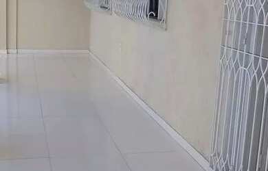 Imagem: A casa possui 2 Dormitórios, 4 Banheiros, 1 Vaga na garagem