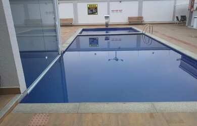 Imagem: O apartamento possui 2 Dormitórios, 1 Banheiro, 1 Vaga na garagem