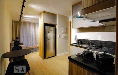 Imagem: O studio possui 1 Dormitório, 1 Banheiro, 1 Vaga na garagem