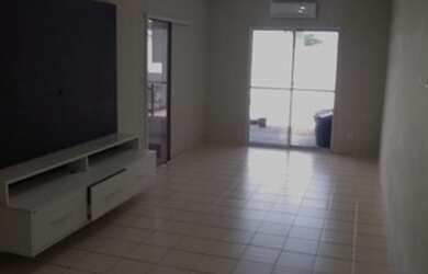 Imagem: A casa em condomínio possui 3 Dormitórios, 2 Banheiros, 2