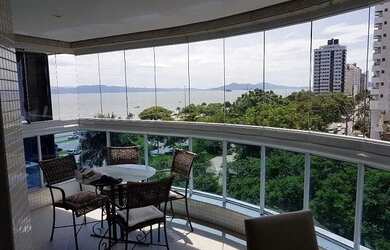 Imagem: O apartamento possui 3 Dormitórios, 4 Banheiros, 3 Vagas na