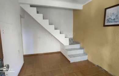 Imagem: A casa para alugar possui 4 Dormitórios, 1 Banheiro e 100m²