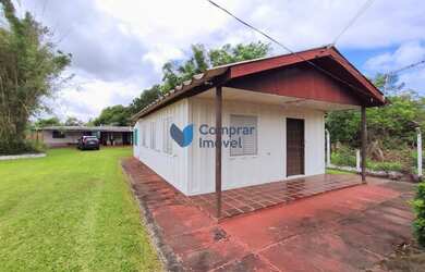 Imagem 1: Casa em terreno 20x90, com piscina e campo em Lami - Porto Alegre/RS