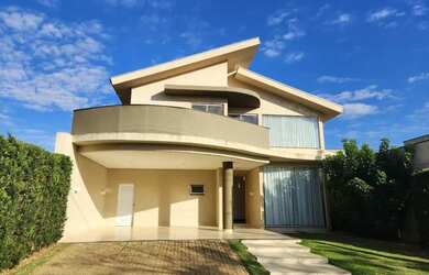 Imagem: A casa em condomínio possui 3 Dormitórios, 5 Banheiros, 2