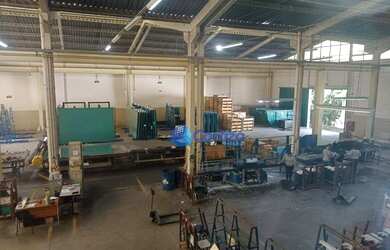 Imagem: O depósito possui 1.650m² de Área e está localizado em