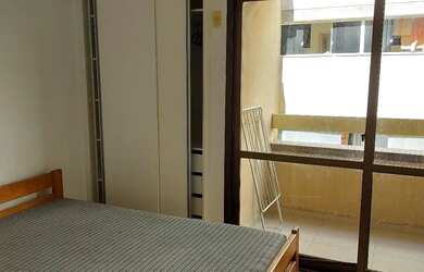 Imagem: A kitnet possui 1 Dormitório, 1 Banheiro, 1 Vaga na garagem