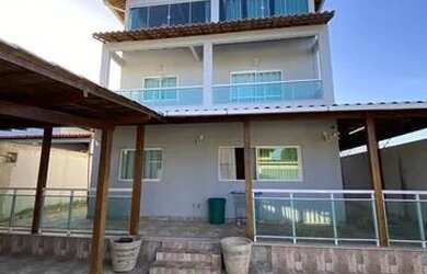 Imagem: A casa possui 5 Dormitórios, 5 Banheiros, 5 Vagas na garagem