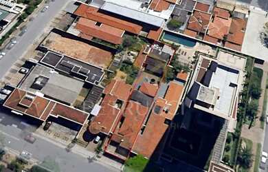 Imagem: O terreno possui 460m² de Área e está localizado em Cambuí