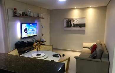 Imagem: O apartamento possui 2 Dormitórios, 1 Banheiro, 1 Vaga na garagem