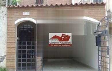 Imagem: A casa possui 3 Dormitórios, 2 Banheiros, 1 Vaga na garagem