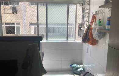 Imagem 4: Apartamento 02 dorms Reformado com elevador no Embaré em Santos/SP