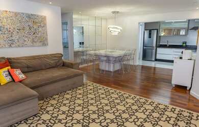 Imagem: O apartamento possui 3 Dormitórios, 3 Banheiros, 2 Vagas na