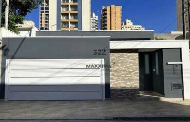 Imagem: A casa possui 3 Dormitórios, 4 Banheiros, 3 Vagas na garagem