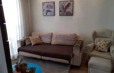 Imagem: O apartamento possui 2 Dormitórios, 1 Banheiro, 1 Vaga na garagem