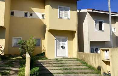 Imagem: A casa em condomínio possui 2 Dormitórios, 2 Banheiros, 2