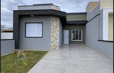 Imagem: A casa em condomínio possui 3 Dormitórios, 2 Banheiros, 1