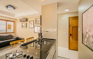 Imagem: O apartamento possui 2 Dormitórios, 2 Banheiros, 2 Vagas na