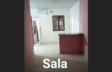 Imagem: A casa possui 3 Dormitórios, 2 Banheiros e está localizado