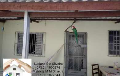 Imagem: A casa possui 2 Dormitórios, 2 Banheiros, 4 Vagas na garagem