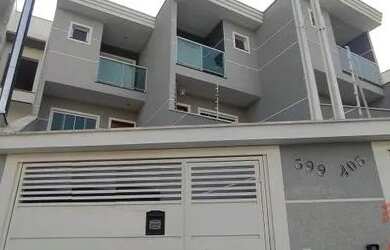 Imagem: A casa possui 3 Dormitórios, 4 Banheiros, 3 Vagas na garagem