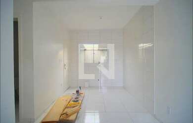 Imagem: A casa em condomínio possui 2 Dormitórios, 2 Banheiros, 1