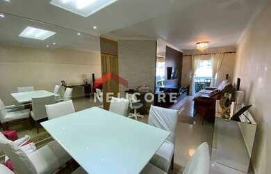 Imagem: O apartamento possui 3 Dormitórios, 2 Banheiros, 2 Vagas na