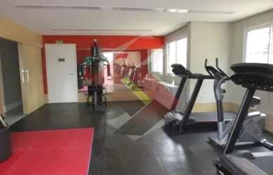 Imagem: O apartamento possui 2 Dormitórios, 1 Banheiro, 1 Vaga na garagem